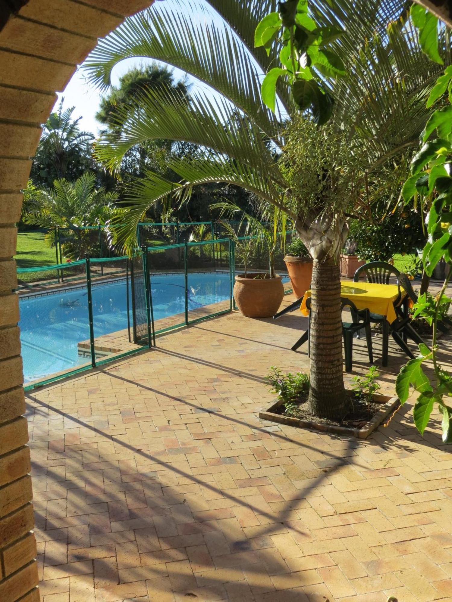 Cape Oasis Guesthouse Блаубергстранд Экстерьер фото