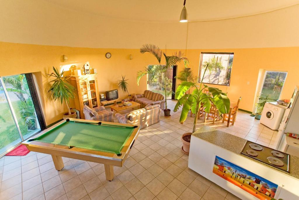 Cape Oasis Guesthouse Блаубергстранд Экстерьер фото
