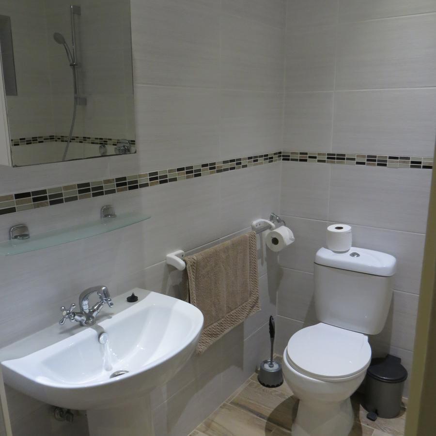 Cape Oasis Guesthouse Блаубергстранд Экстерьер фото